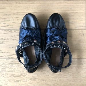 Black & Blue Faux Leather Ballerina Flats